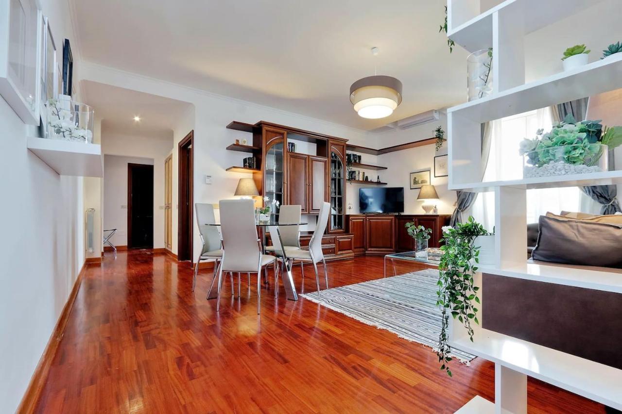 Colosseo Sunset Apartment Рим Екстер'єр фото