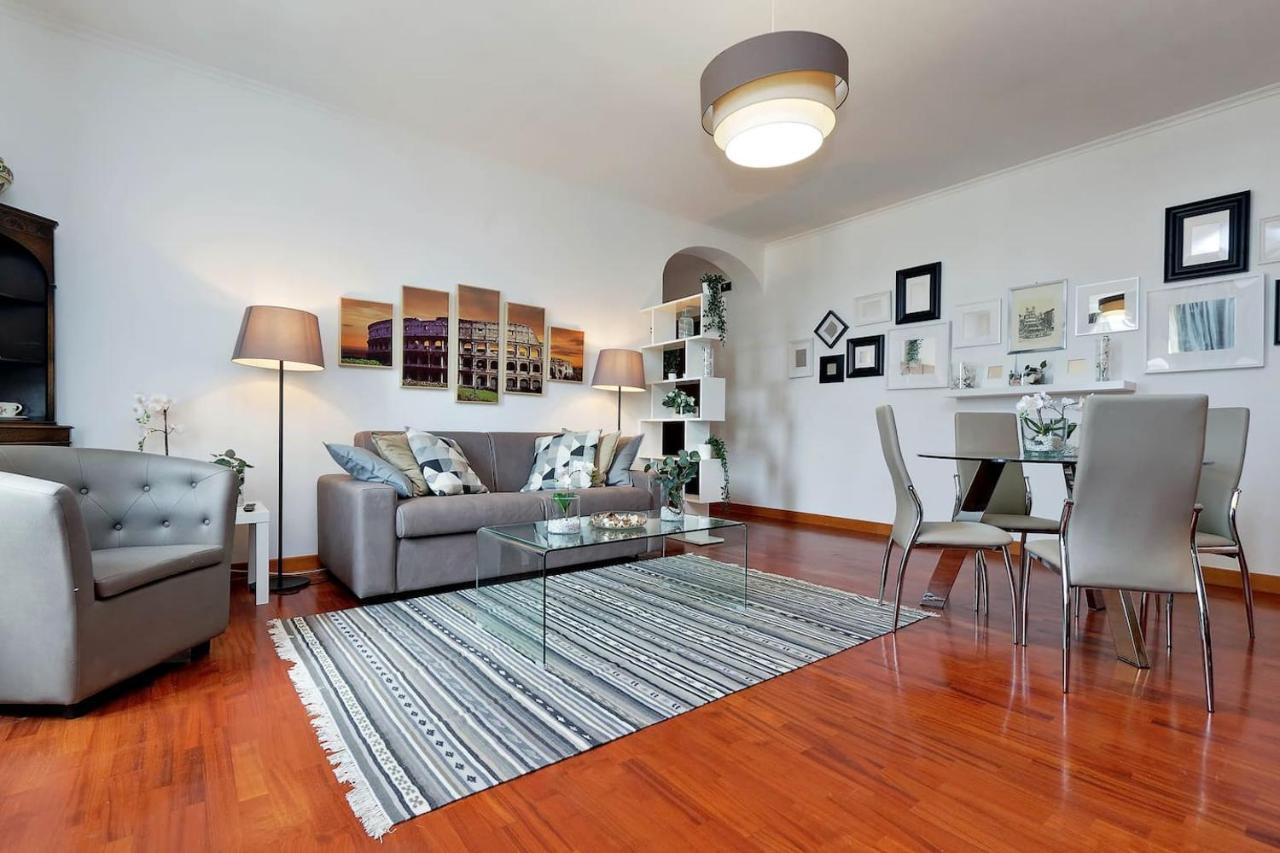 Colosseo Sunset Apartment Рим Екстер'єр фото