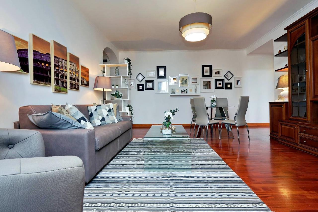 Colosseo Sunset Apartment Рим Екстер'єр фото