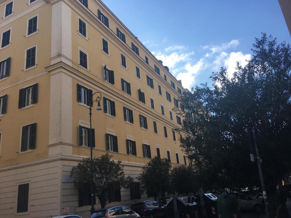 Colosseo Sunset Apartment Рим Екстер'єр фото